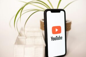 Kích thước ảnh youtube chuẩn 2025