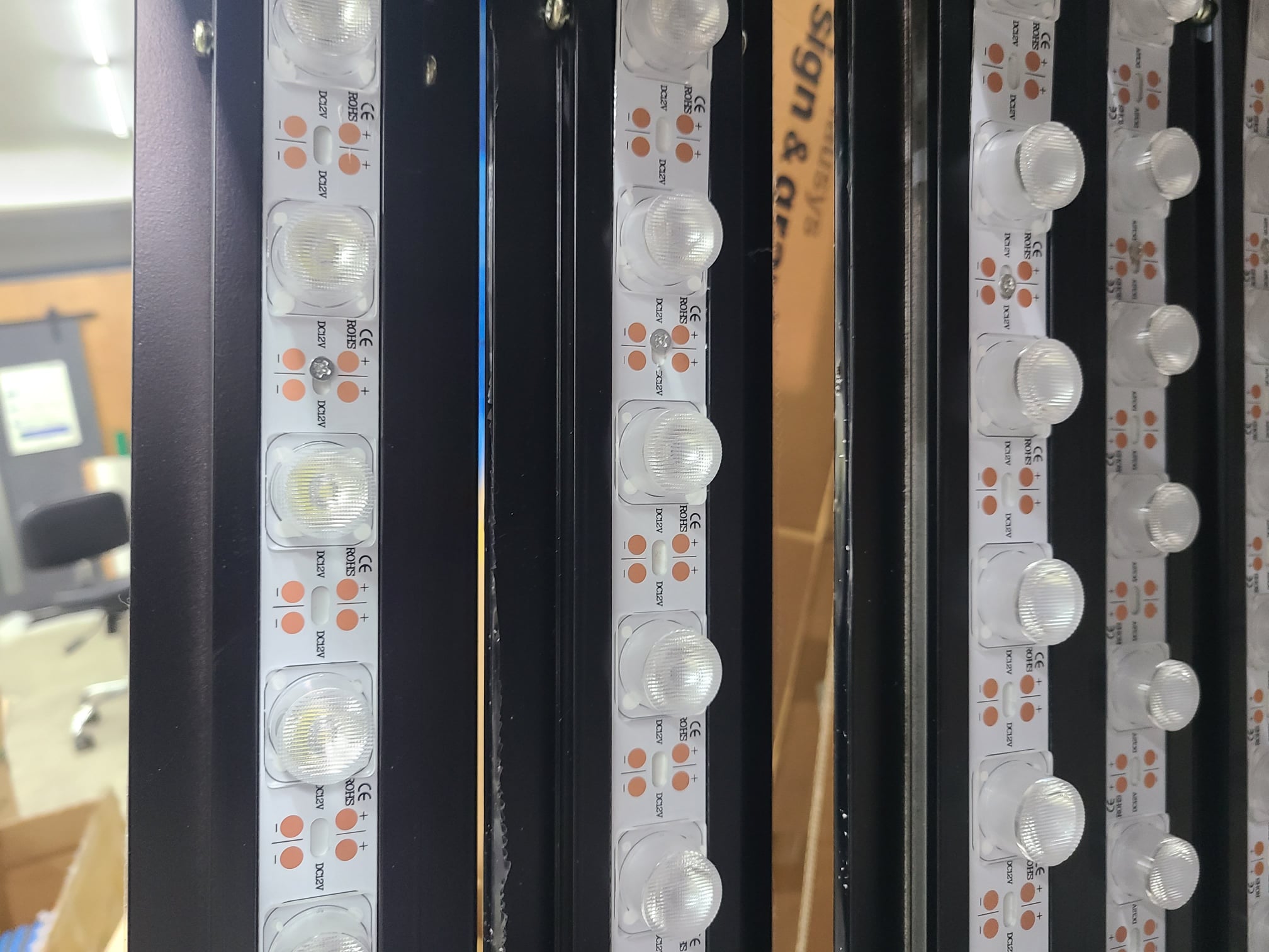 Thiết kế lắp đặt tranh điện, hộp đèn LED siêu mỏng tại Biên Hòa – TP. Đồng Nai